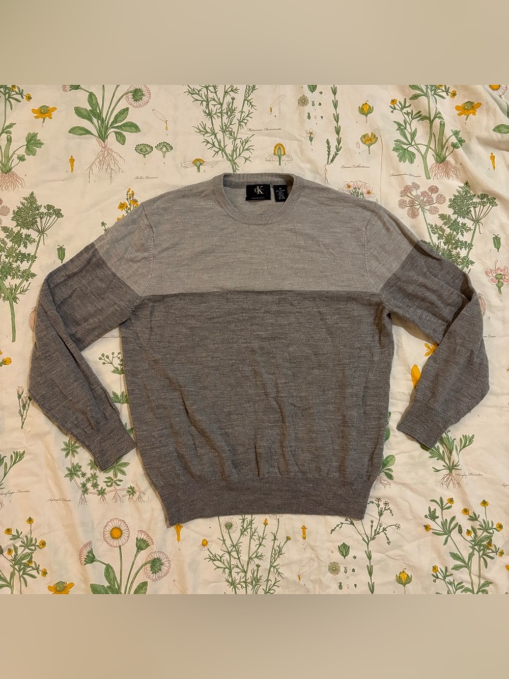 Calvin Klein Men's Two-Tone Gray Crewneck Sweater extra fine merino